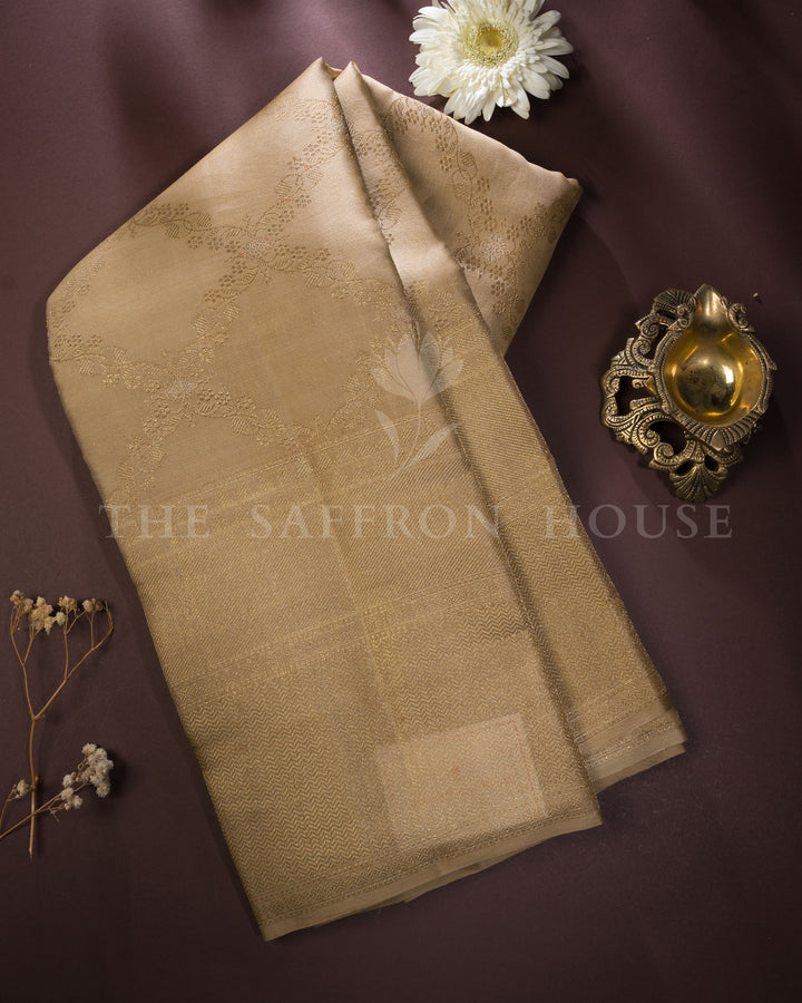 Antique Gold Kanjivaram Silk Saree – The Saffron House