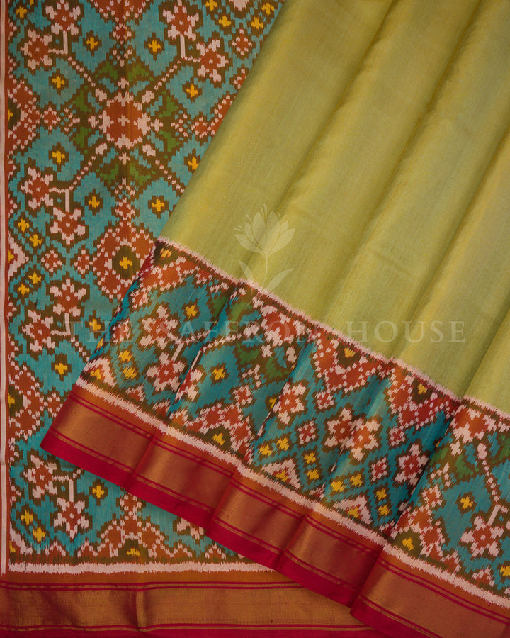 Pistachio Green And Red Handwoven Patola Saree – The Saffron House