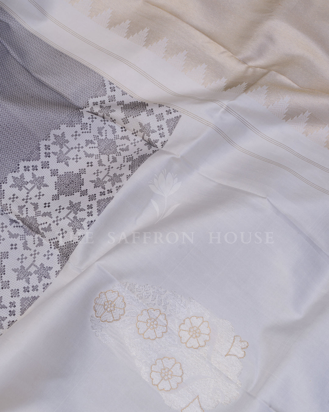 Pure White And Slate Grey Kanjivaram Silk Saree – The Saffron House